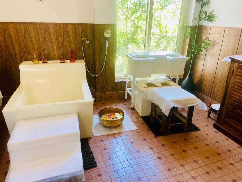 Veda5 Wellness Retreat & Spa Old Goa Exterior foto